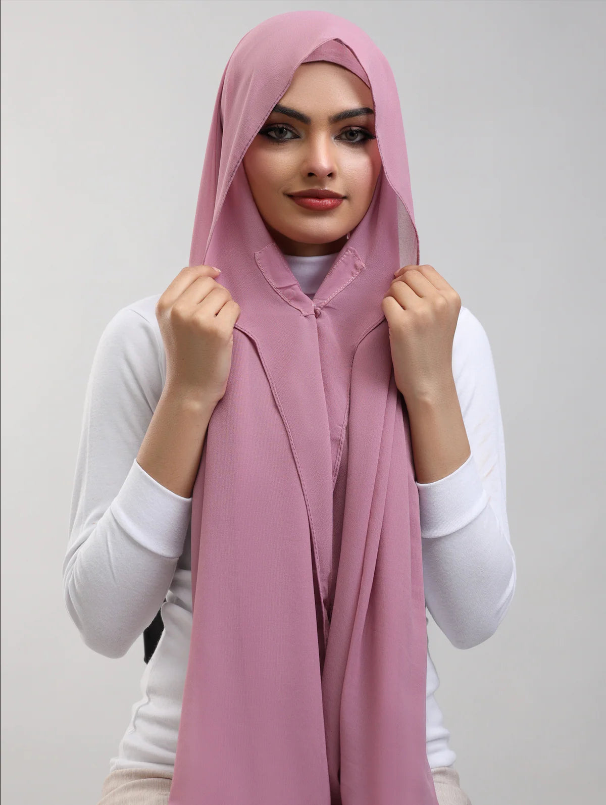 Instant Magnetic Hijab – No Pins Needed-02