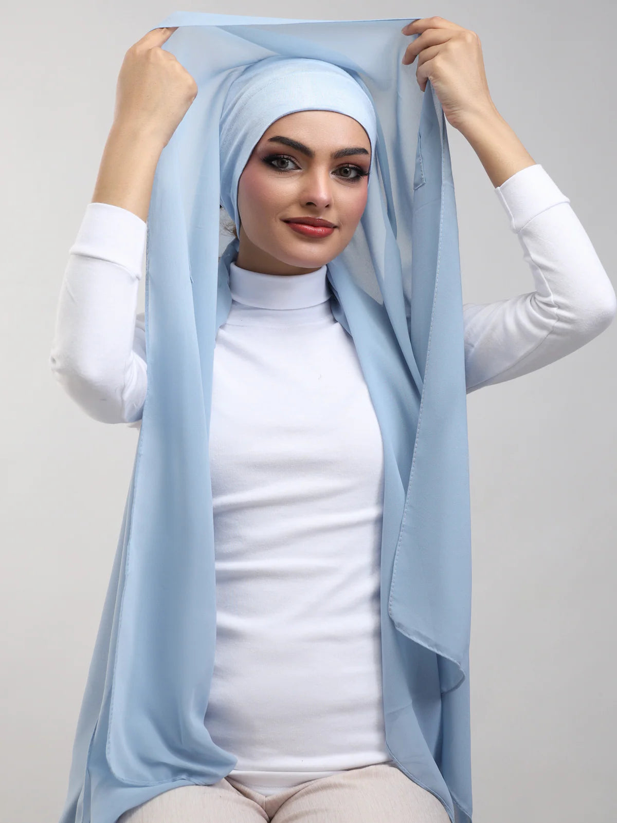 Instant Magnetic Hijab – No Pins Needed-06