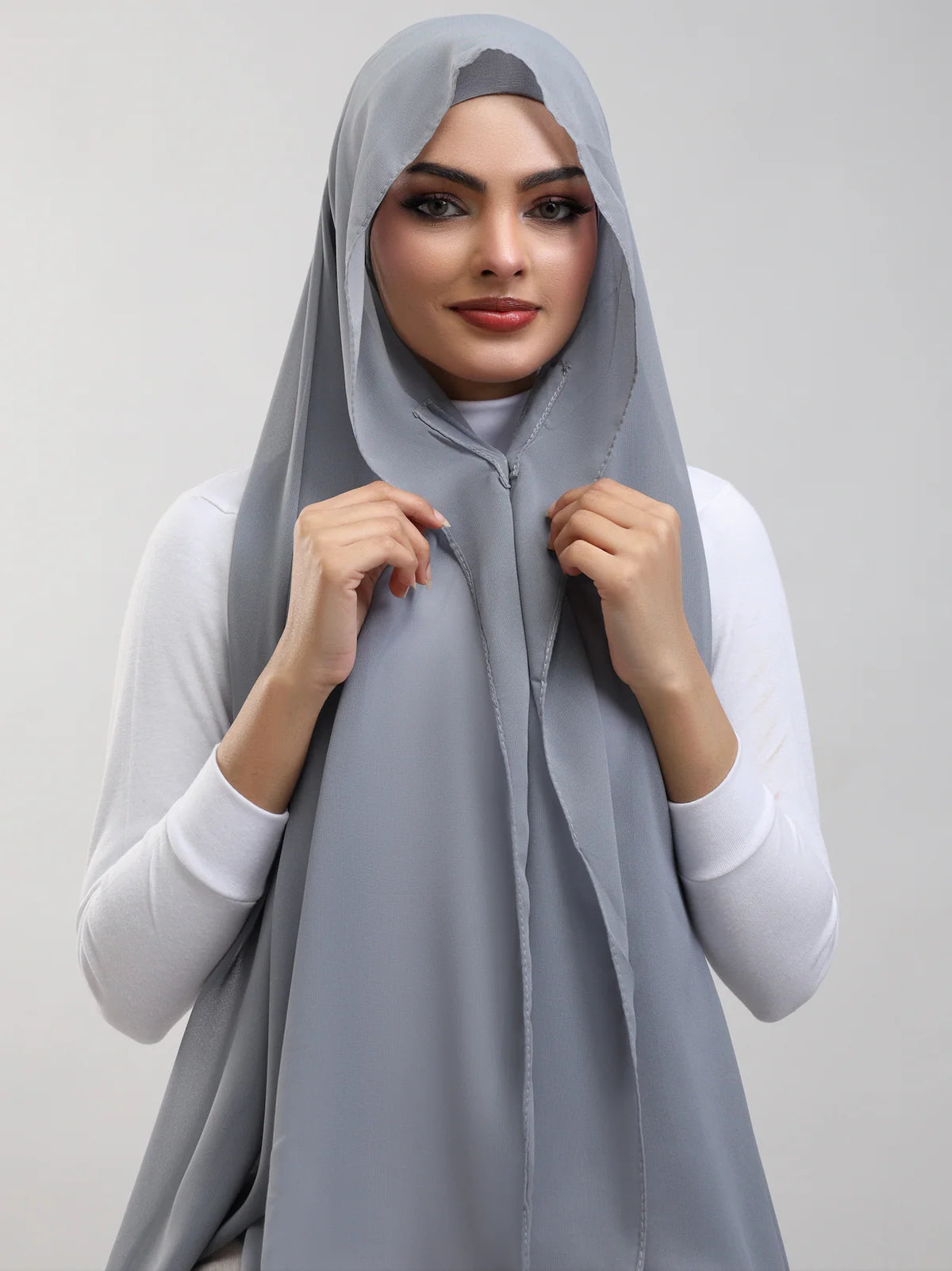Instant Magnetic Hijab – No Pins Needed-11