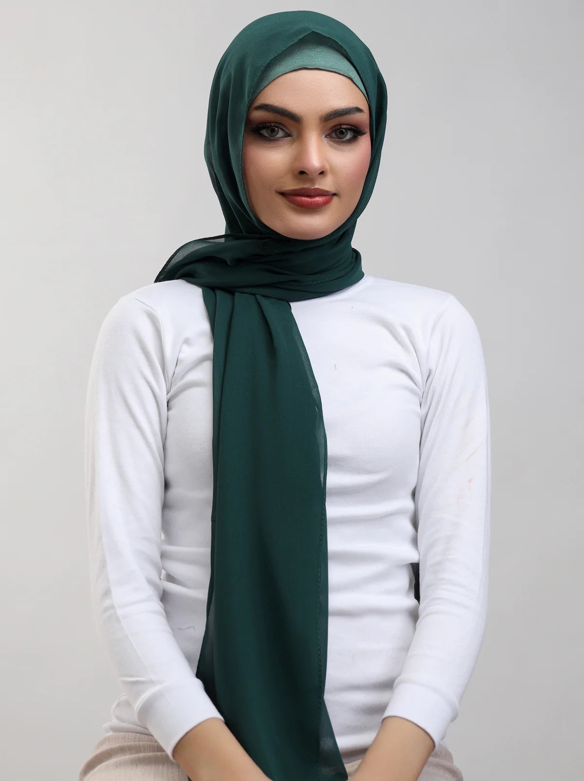 Instant Magnetic Hijab – No Pins Needed-08